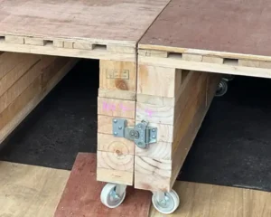 Platform hinge and wheels